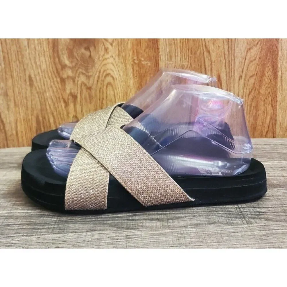 Muk Luks Teagan Criss-Cross Sandals‎ Metallic Gold Womens Size 8